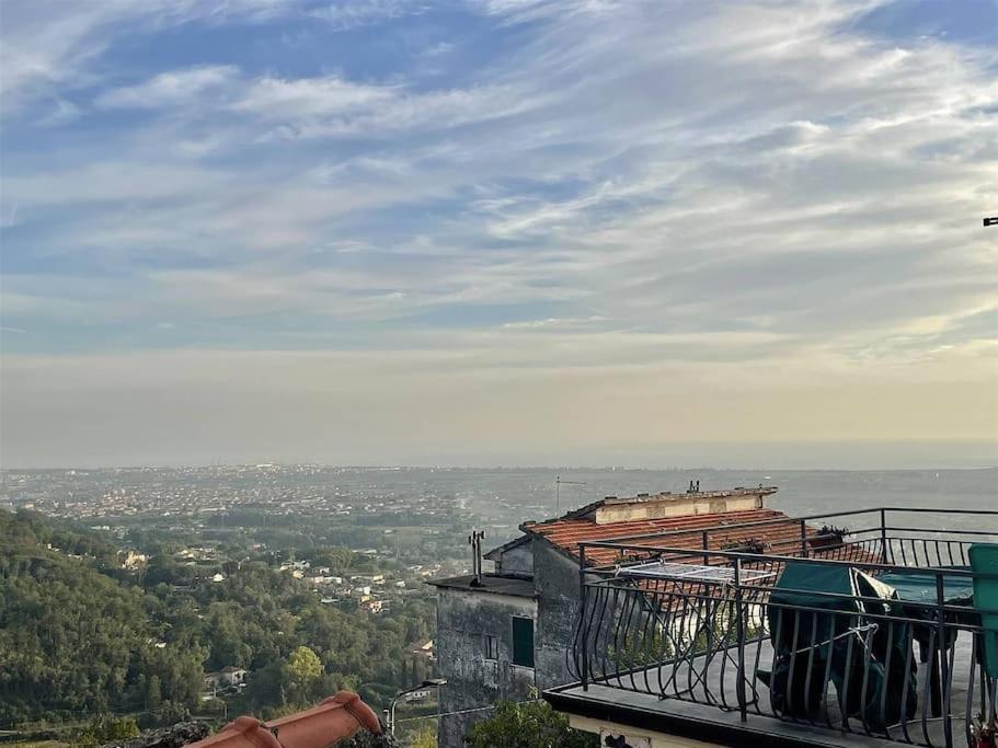 Appartamento Bellavista Castelnuovo Magra Bagian luar foto