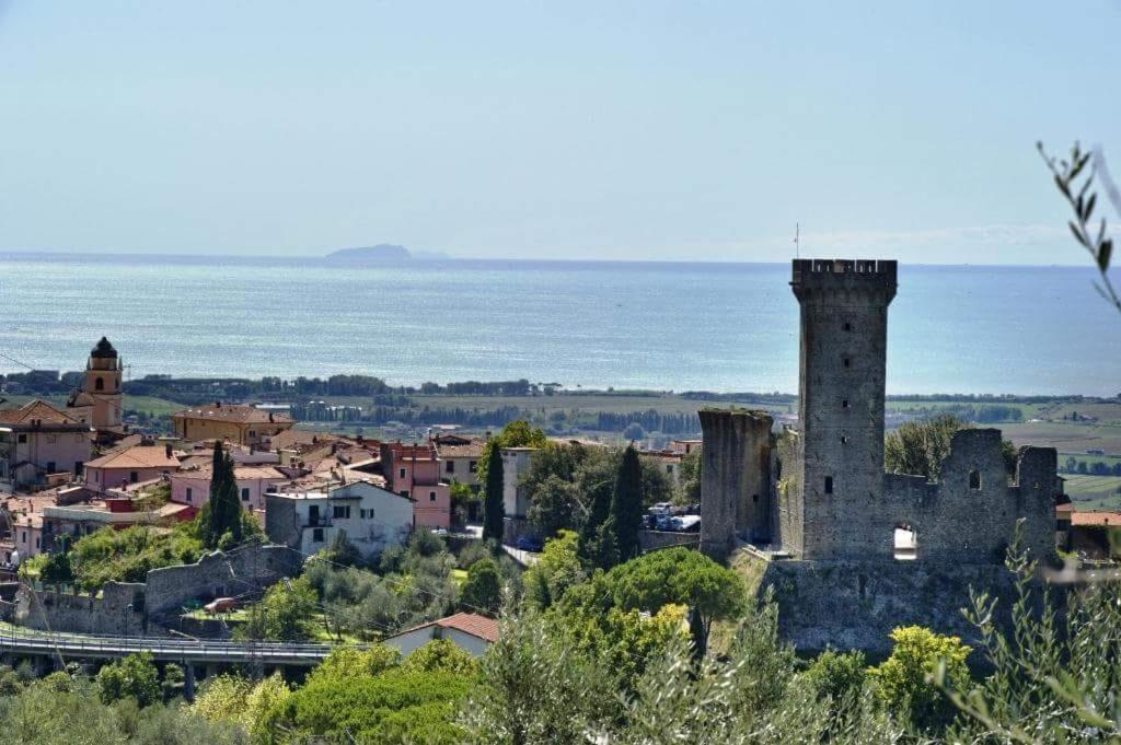 Appartamento Bellavista Castelnuovo Magra Bagian luar foto